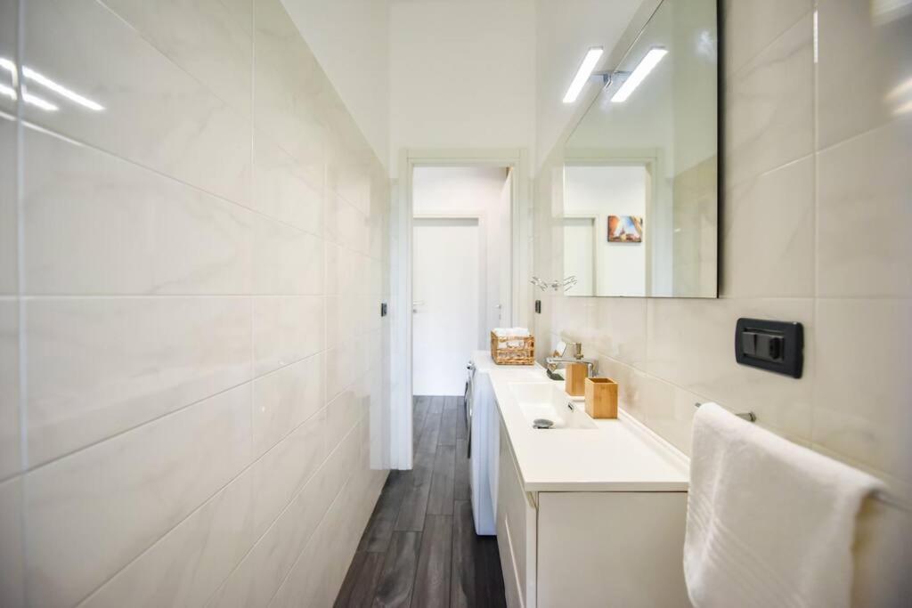 Benvenuti Casa Leo - Elegante Appartamento Turin Ngoại thất bức ảnh